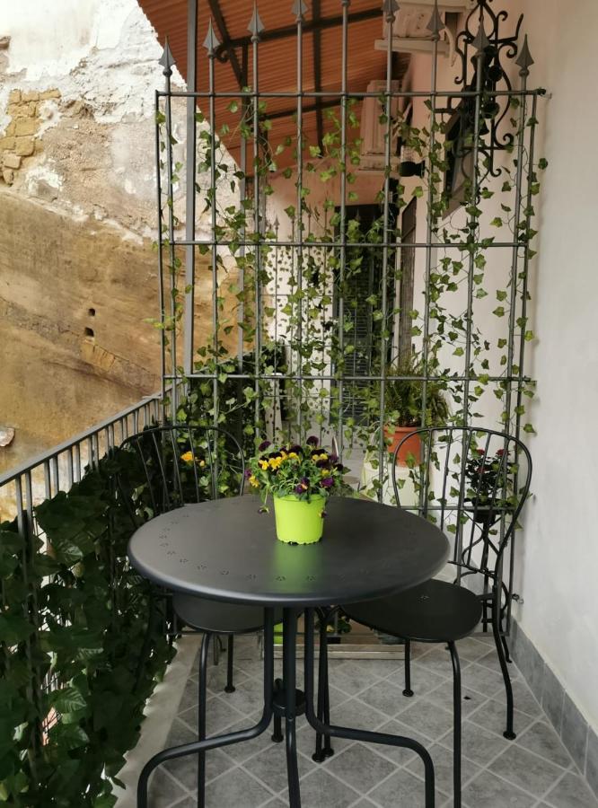 Museumhome Napoli Bagian luar foto